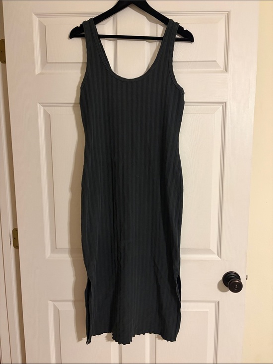 aerie Dresses & Skirts - Aerie OFFLINE OG Groove Midi Dress Black Size Large